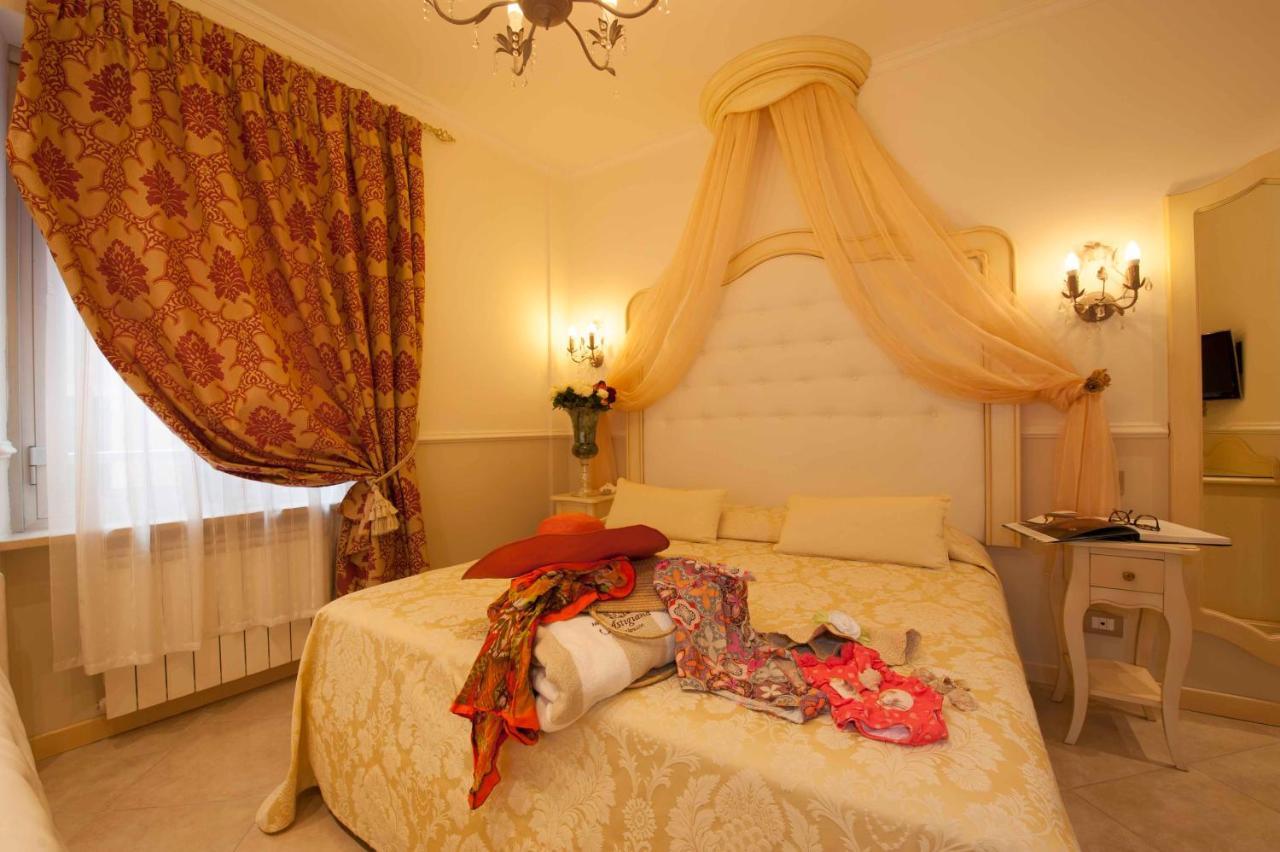Hotel Astigiana & Appartamenti Varazze Luaran gambar