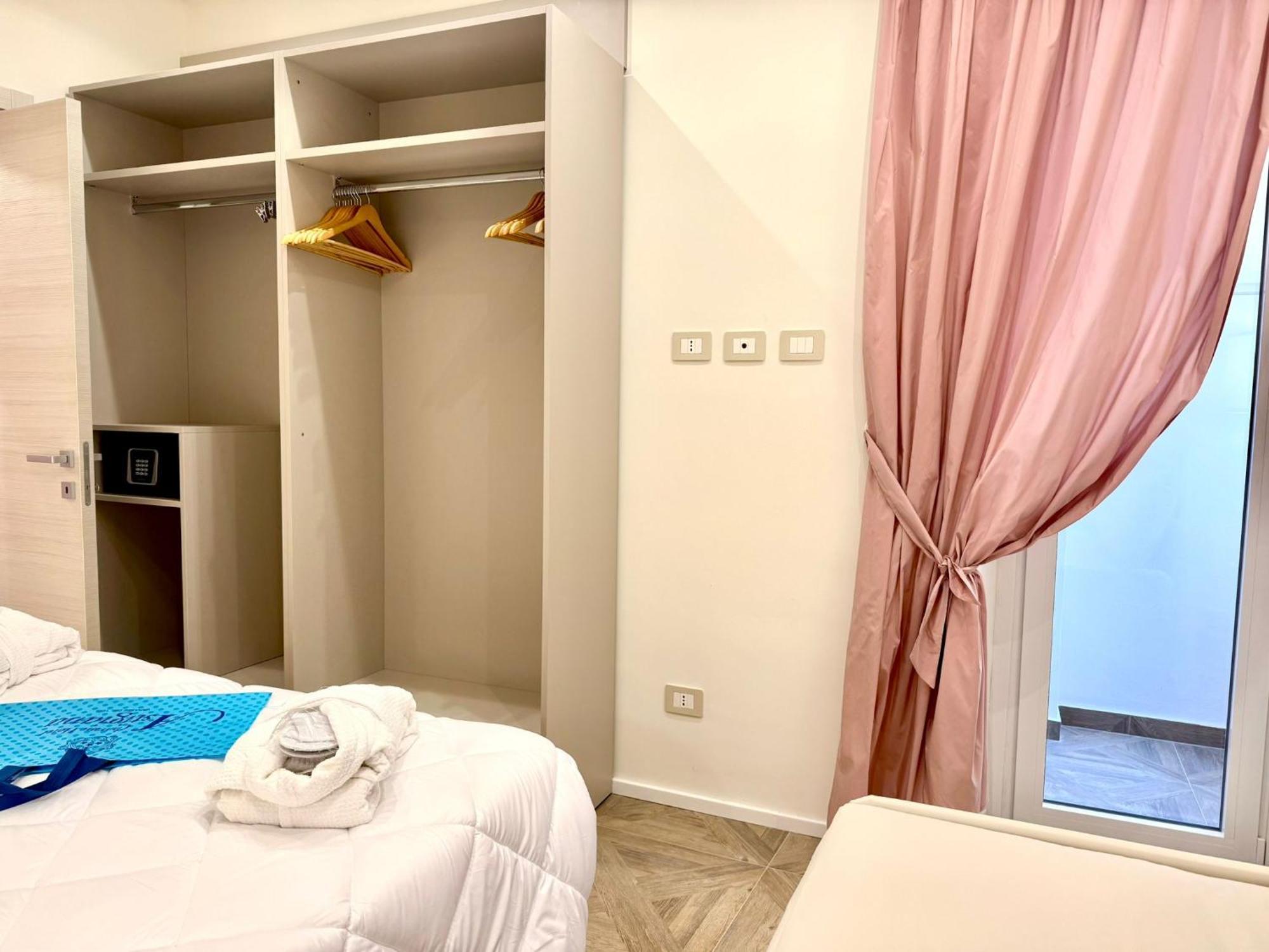 Hotel Astigiana & Appartamenti Varazze Luaran gambar