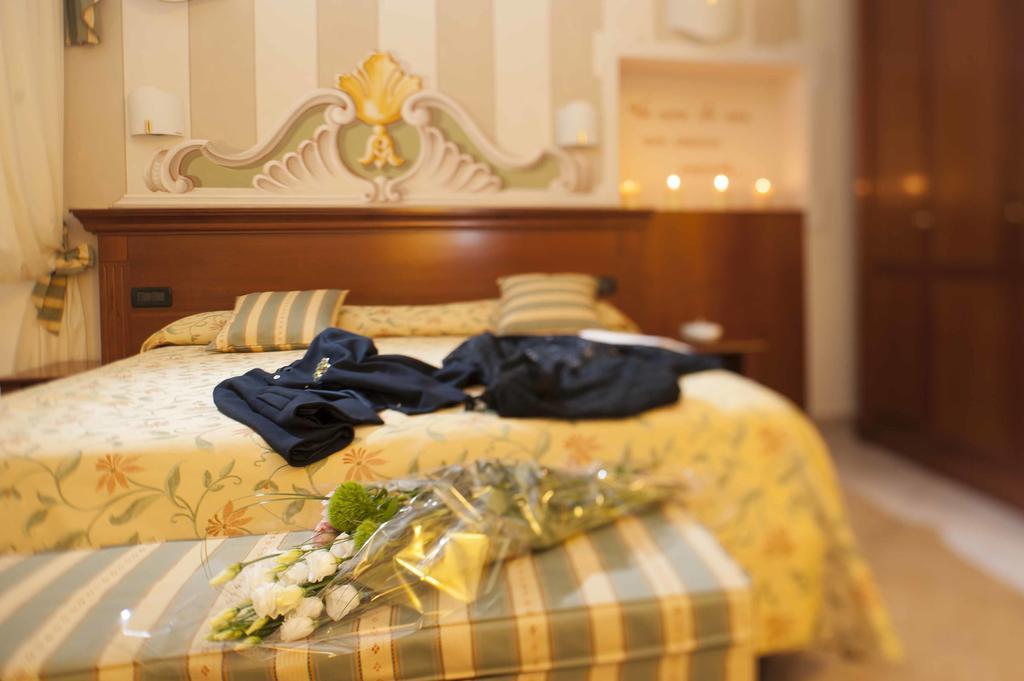 Hotel Astigiana & Appartamenti Varazze Luaran gambar